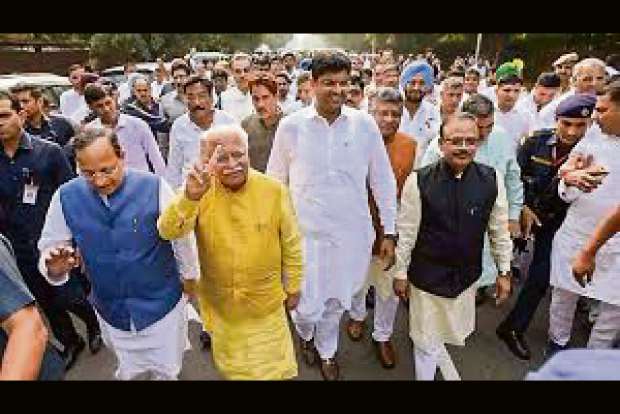 Khattar takes oath as Haryana CM for second term