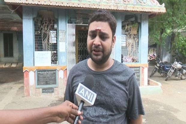 Meenakshi Amman devotees offer prayers for rescue of Sujith