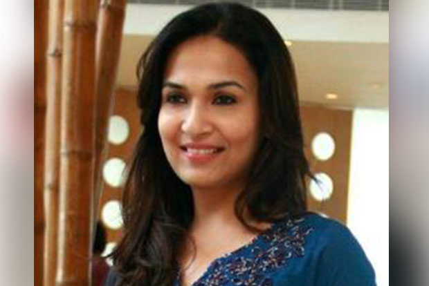 Rajinis daughter raises airport safety concern after luggage theft in London