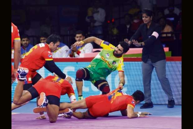 PKL 7: UP Yoddha beat Patna Pirates 41-29