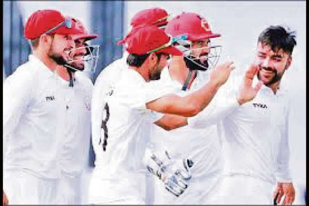 Afghanistan strengthen hold on Bdesh as lead swells to 374