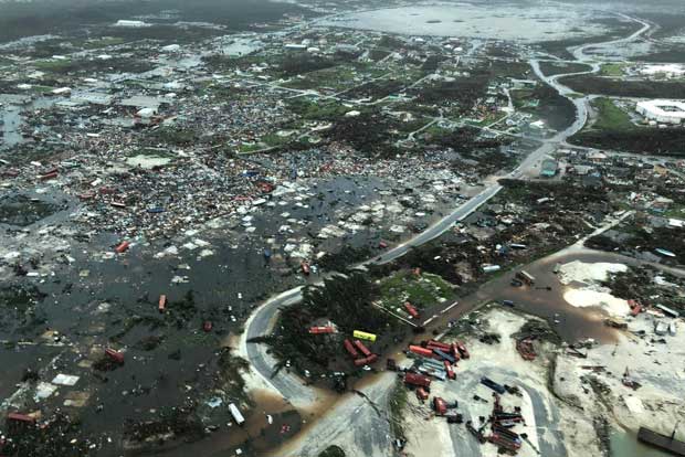 As desperation rises, thousands in Bahamas flee Dorians devastation