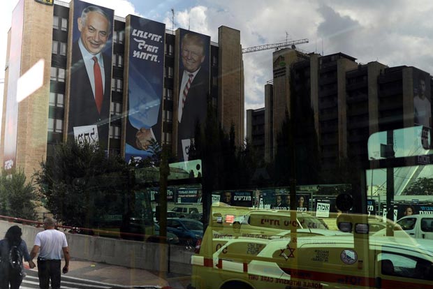 Netanyahu sharpens focus on settlements, two days before ballot
