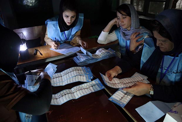 Voting ends in Afghanistan polls marred by violence