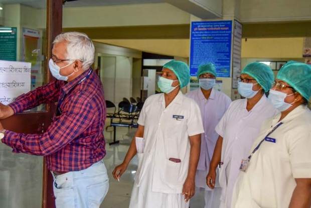 Maharashtra records 6 Covid-19 deaths in day, cases approach 500