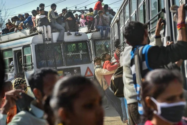 Tamil youths reach hometown hitchhiking, walking from Maharashtra