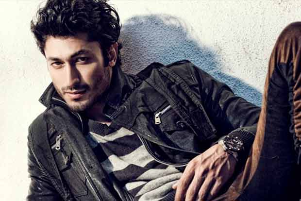 Vidyut Jammwal uses ancient martial art to light and put out his candles