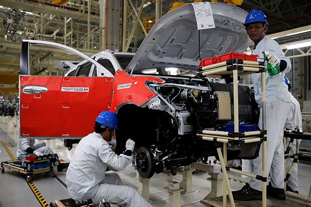 Lockdown deepens woes of automobile dealers: Ind-Ra