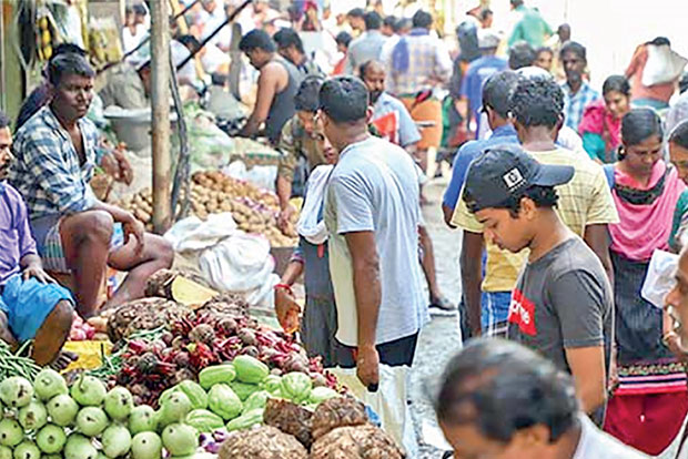 Vegetable market sealed in T Nagar as vendors sidestep social distancing