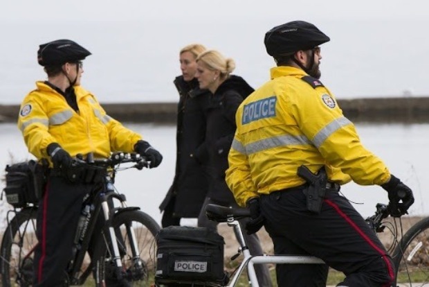 Canadian police to enforce quarantine act order