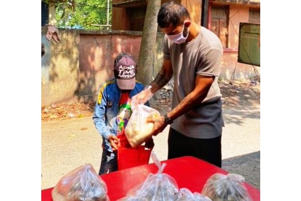 COVID-19: India defender Bose helping feed homeless in home town