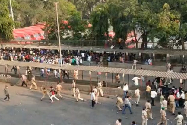 Protest by migrants in Mumbai triggers govt-opposition blame-game