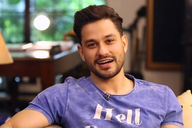 Lockdown diaries: Kunal Kemmu peels matar with daughter Inaaya