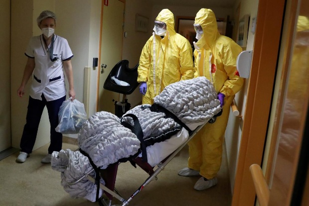 Global death toll tops 200,000 as some virus lockdowns eased
