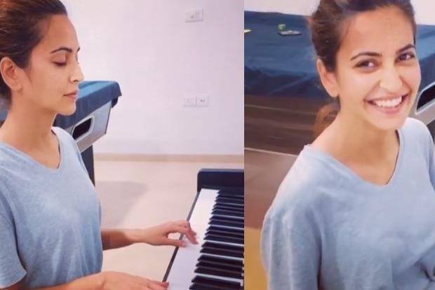 Kriti Kharbanda plays Bella Ciao on piano with eyes shut
