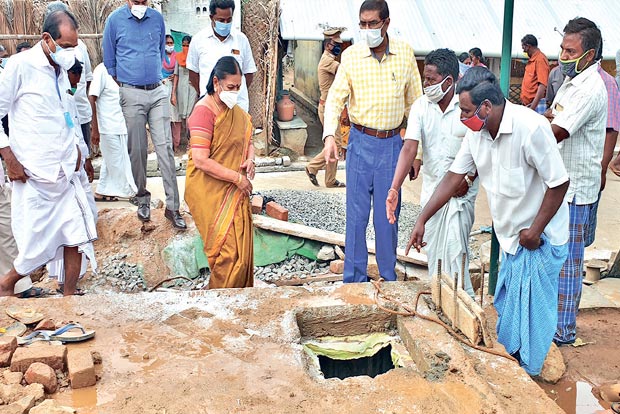 Two labourers asphyxiated in new water tank, 3 critical in Namakkal