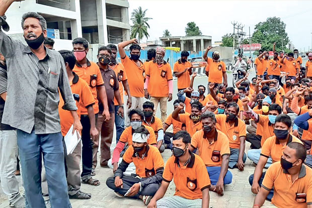 Delivery personnel’s woes continue, so does their protest