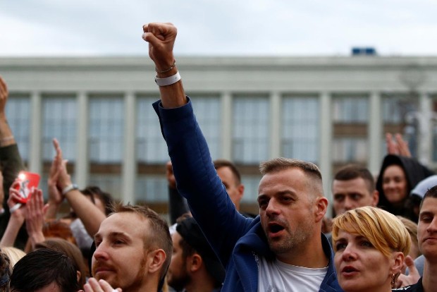 Protesters rounded up in Belarus, Nobel-winning writer due for questioning Protesters rounded up in Belarus, Nobel-winning writer due for questioning