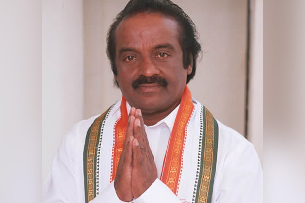 Congress leader Vasanthakumar laid to rest