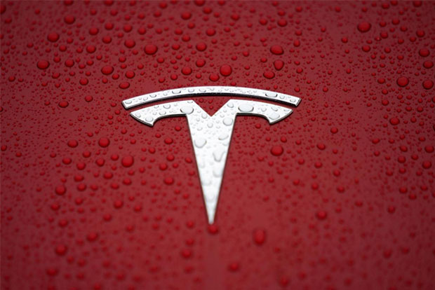 Tesla cars to now visually detect speed limit signs