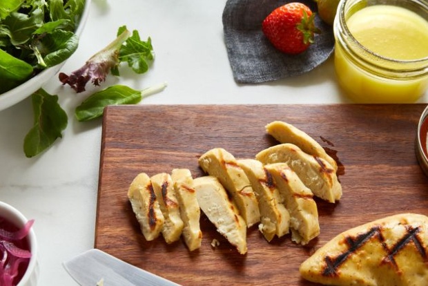 Singapore becomes first country to approve sale of lab-grown meat Singapore becomes first country to approve sale of lab-grown meat