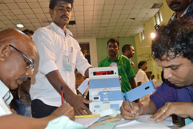 Counting of votes begins in Greater Hyderabad polls Counting of votes begins in Greater Hyderabad polls