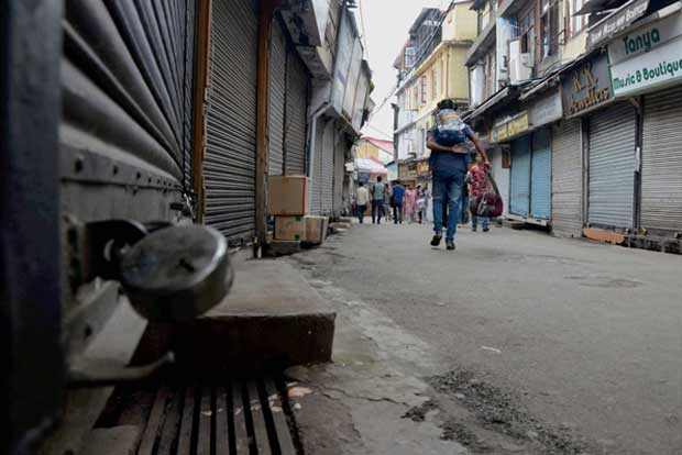 Bus movement hit by Bharat Bandh in Telangana