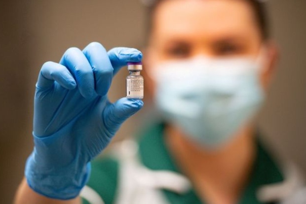 World watches as first-mover Britain probes adverse reactions to Pfizer vaccine World watches as first-mover Britain probes adverse reactions to Pfizer vaccine