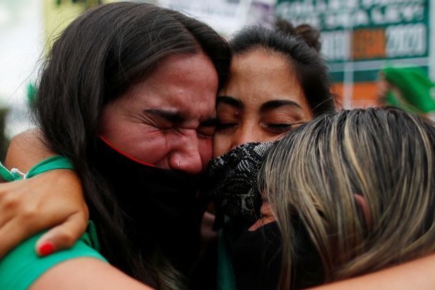 Argentina lower house approves landmark bill to legalize abortion