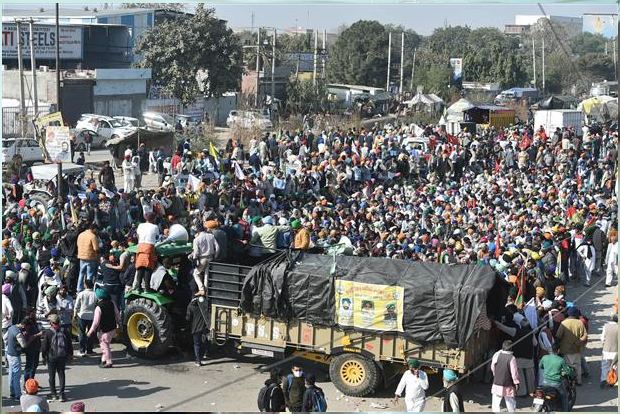 Security at Delhi borders increased after farmers announcement to intensify stir