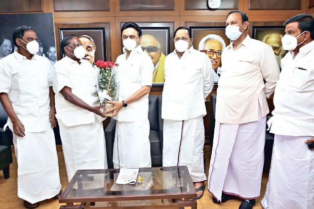 DMK calls for party functionaries meet on Dec 20 to fix campaign strategy