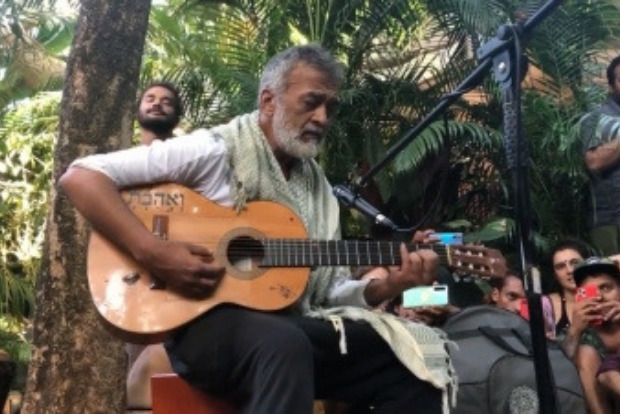 Lucky Alis surprise performance goes viral