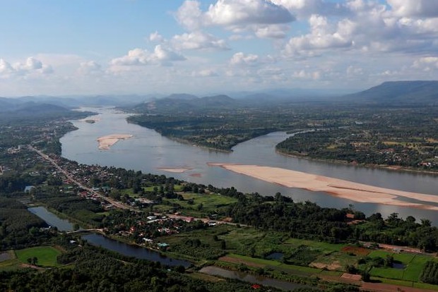 Chinese dams under U.S. scrutiny in Mekong rivalry