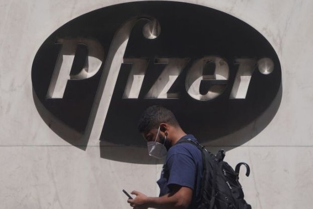 Pfizer CEO says in talks with U.S. on more COVID-19 shots Pfizer CEO says in talks with U.S. on more COVID-19 shots
