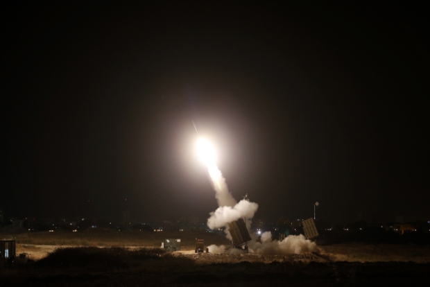 With eye on Iran, Israel tests missile defense system