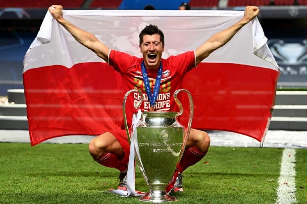 Lewandowski beats Ronaldo, Messi to win FIFA Best Mens Player award