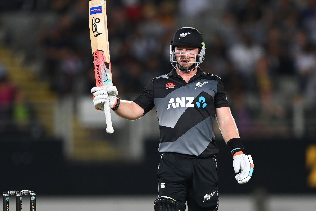 Debutant Duffy helps New Zealand beat Pakistan