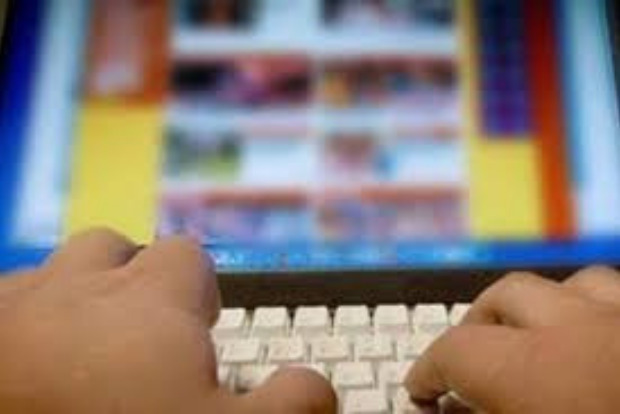 Pornhub removes all unverified content after backlash