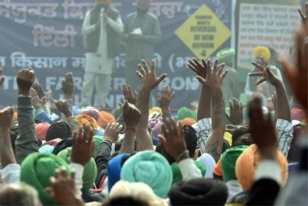 Farmers Burn Copies Of Union Agriculture Ministers Letter
