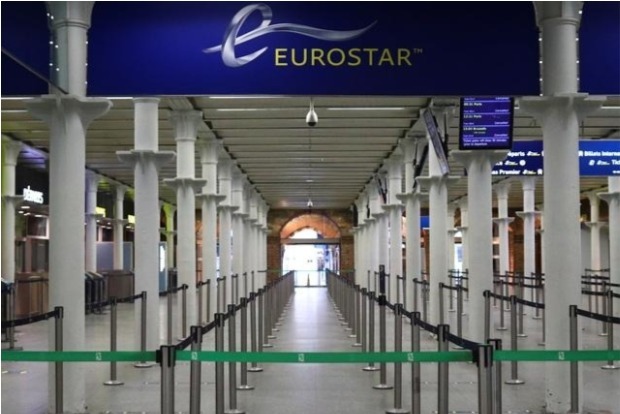 Britain Faces Isolation as World Tightens Borders to Keep Out New Coronavirus Strain