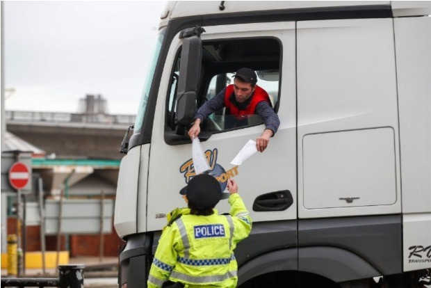 France to Reopen Border With England for COVID-clear Travellers France to Reopen Border With England for COVID-clear Travellers