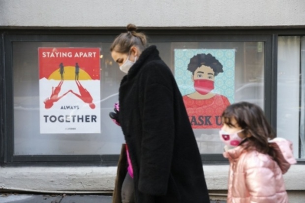 US CDC urges public to avoid travel during Christmas