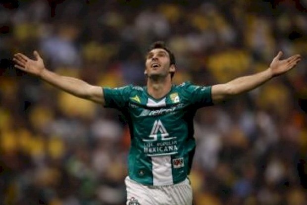 Argentine striker Mauro Boselli leaves Corinthians