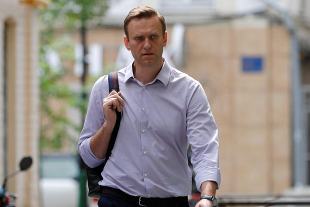 Russias prison service tells Navalny to appear or face jail Russias prison service tells Navalny to appear or face jail