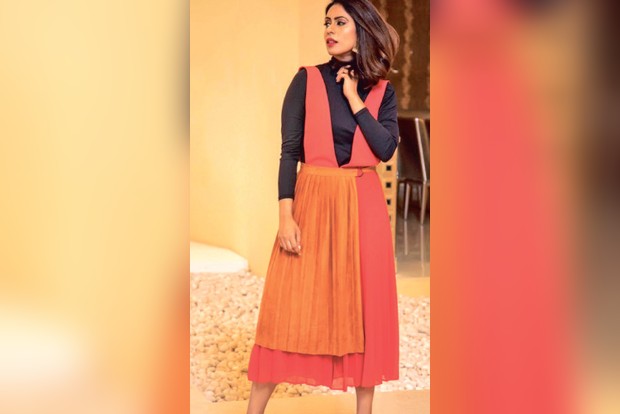 ‘No pressure to dress up, so stick to classic styles for your NY eve party’