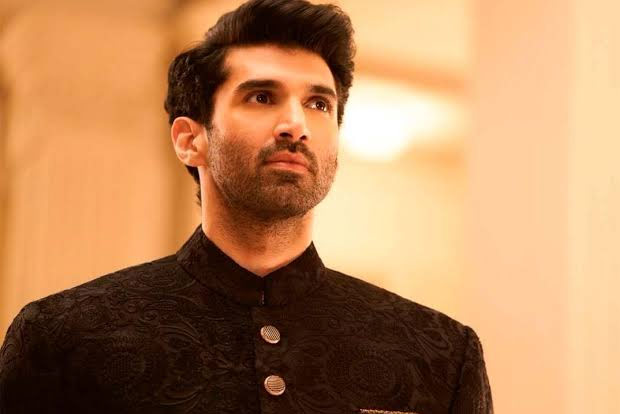 Working with Mahesh Bhatt an enriching experience: Aditya Roy Kapur
