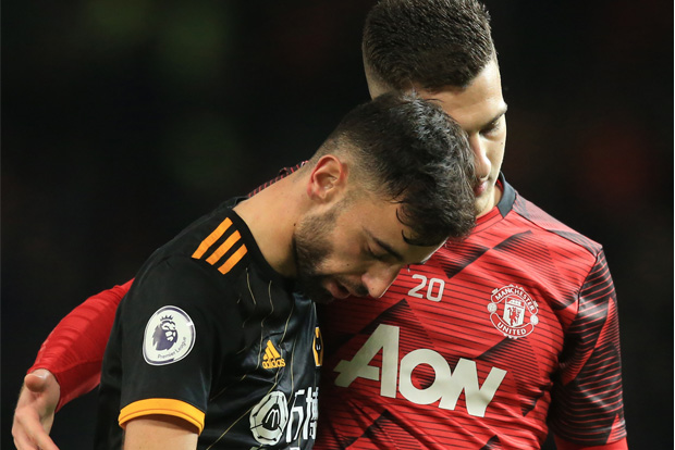 Wolves holds United as Fernandes makes Premier League debut