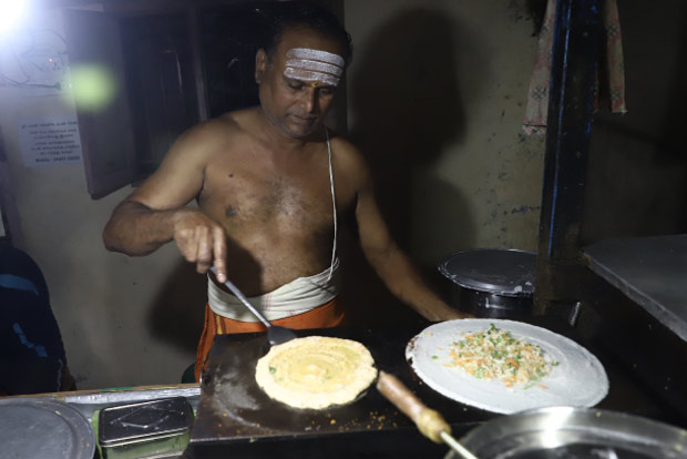 For Dosa Mama, neighbourhood is ﻿family, he cooks for them