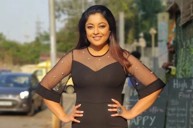 Tanushree Dutta sizzles in black