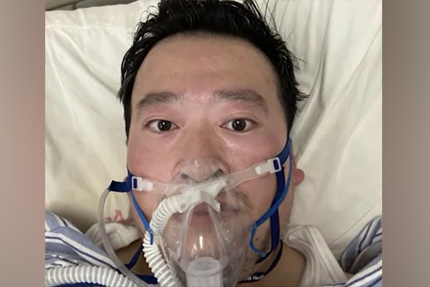 Chinese doctor who first warned about coronavirus outbreak dies